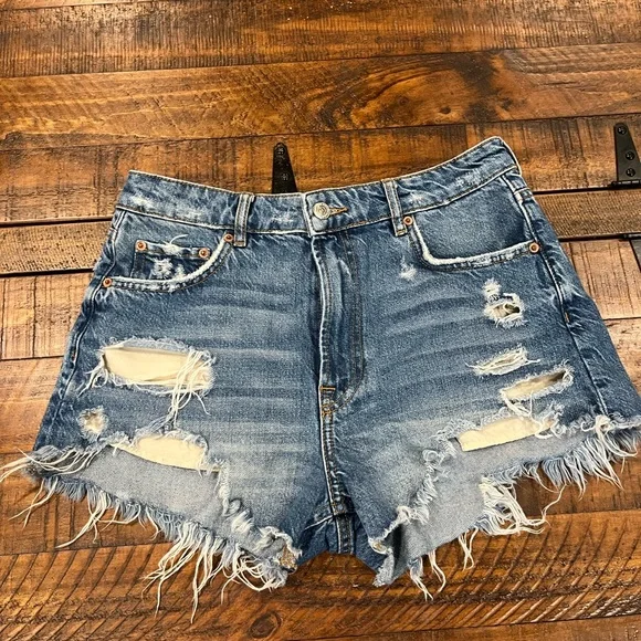 Zara Blue Distressed Jean Shorts with Frayed Hem - Picture 1 of 4